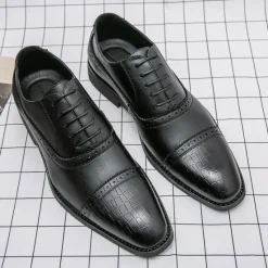 OUKU Elegant Brown Faux Leather Dress Shoes with Brogue Detailing for Professional and Business Settings