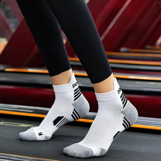 OUKU Men's 1 Pair Socks Crew Socks Anti-slip Socks Running Socks Black Navy Blue Color Stripes Spring, Fall, Winter, Summer