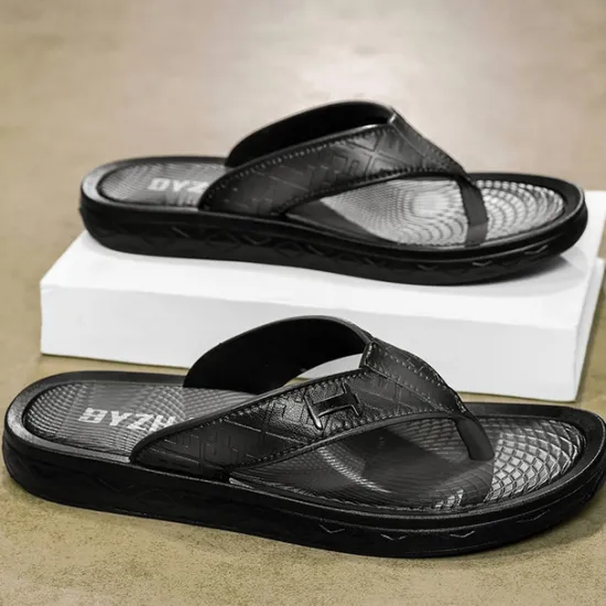 Hot OUKU Men's Brown Casual Flip Flops with Textured Footbed and Adjustable Strap – Comfortable Outdoor Sandals for Summer and Beach Wear