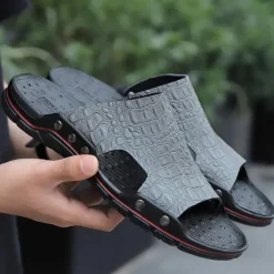 Hot OUKU Men's Casual Brown Slide Sandals with Crocodile Pattern and Durable Rubber Sole – Comfortable Outdoor Footwear for Summer, Beach and Daily Wear