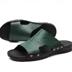 Hot OUKU Men's Casual Brown Slide Sandals with Crocodile Pattern and Durable Rubber Sole – Comfortable Outdoor Footwear for Summer, Beach and Daily Wear