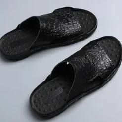 Hot OUKU Men's Casual Brown Slide Sandals with Crocodile Pattern and Durable Rubber Sole – Comfortable Outdoor Footwear for Summer, Beach and Daily Wear