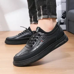 Best OUKU Men's Casual Lace-Up Shoes in Brown with Black Accents, Durable Design for Everyday Wear and Outdoor Activities