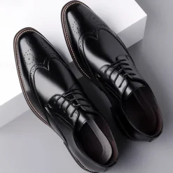 Outlet OUKU Men's Classic Brown Wingtip Oxford Shoes – Faux Leather Brogue Lace-Up Dress Shoes for Business and Formal Occasions