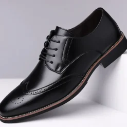 Outlet OUKU Men's Classic Brown Wingtip Oxford Shoes – Faux Leather Brogue Lace-Up Dress Shoes for Business and Formal Occasions