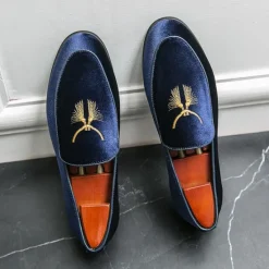 OUKU Men's Green Velvet Loafers with Gold Embroidery – Luxurious Slip-On Shoes for Formal Events and Weddings