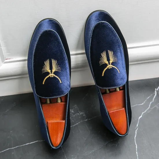 OUKU Men's Green Velvet Loafers with Gold Embroidery – Luxurious Slip-On Shoes for Formal Events and Weddings