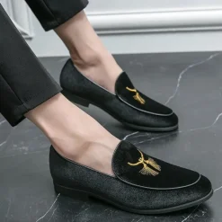 OUKU Men's Green Velvet Loafers with Gold Embroidery – Luxurious Slip-On Shoes for Formal Events and Weddings