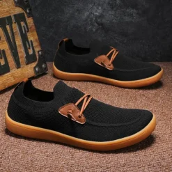 Outlet OUKU Men's Lightweight Barefoot Shoes – Breathable Casual Sneakers with Slip-On Design for Walking, Travel, and Everyday Comfort