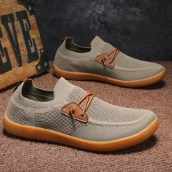 Outlet OUKU Men's Lightweight Barefoot Shoes – Breathable Casual Sneakers with Slip-On Design for Walking, Travel, and Everyday Comfort