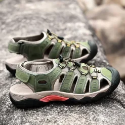 OUKU Men's Outdoor Hiking Sandals - Breathable Closed-Toe Design, Adjustable Lace-Up Straps, Anti-Slip Sole, Comfortable Summer Footwear for Trekking and Camping
