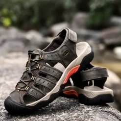OUKU Men's Outdoor Hiking Sandals - Breathable Closed-Toe Design, Adjustable Lace-Up Straps, Anti-Slip Sole, Comfortable Summer Footwear for Trekking and Camping