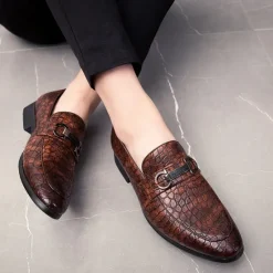 Online OUKU Men's Red Crocodile-Embossed Faux Leather Loafers – Luxury Slip-On Shoes with Sleek Metal Buckle Accent for Formal and Business Wear