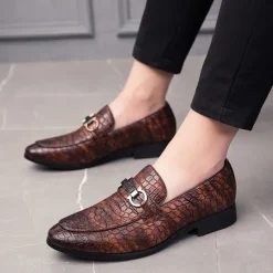 Online OUKU Men's Red Crocodile-Embossed Faux Leather Loafers – Luxury Slip-On Shoes with Sleek Metal Buckle Accent for Formal and Business Wear