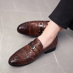 Online OUKU Men's Red Crocodile-Embossed Faux Leather Loafers – Luxury Slip-On Shoes with Sleek Metal Buckle Accent for Formal and Business Wear