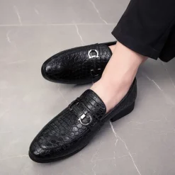 Online OUKU Men's Red Crocodile-Embossed Faux Leather Loafers – Luxury Slip-On Shoes with Sleek Metal Buckle Accent for Formal and Business Wear
