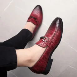 Online OUKU Men's Red Crocodile-Embossed Faux Leather Loafers – Luxury Slip-On Shoes with Sleek Metal Buckle Accent for Formal and Business Wear